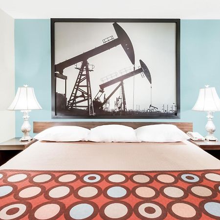 Super 8 By Wyndham Midwest City Ok Eksteriør billede