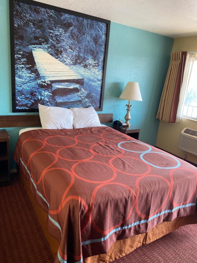 Super 8 By Wyndham Midwest City Ok Eksteriør billede