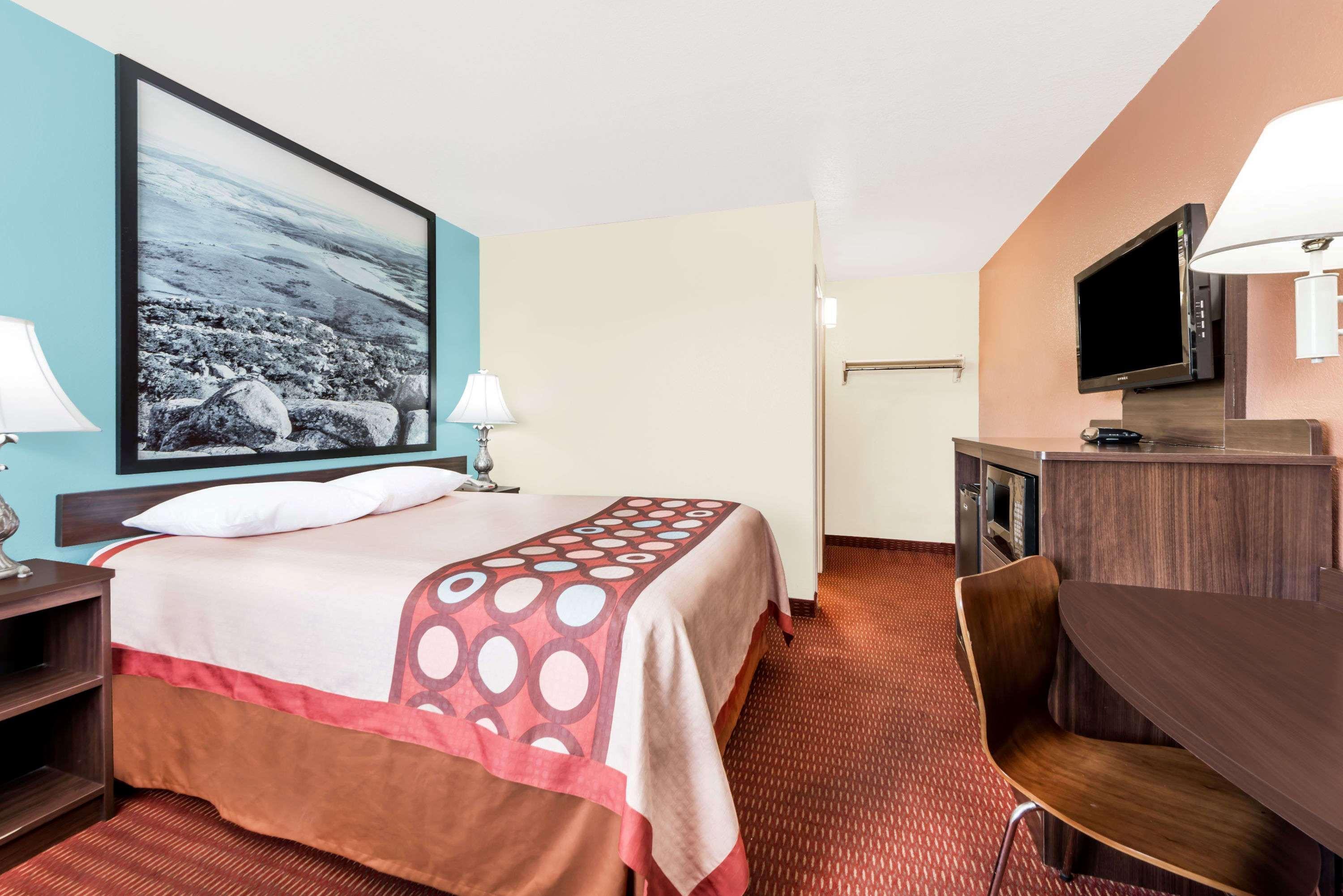 Super 8 By Wyndham Midwest City Ok Eksteriør billede