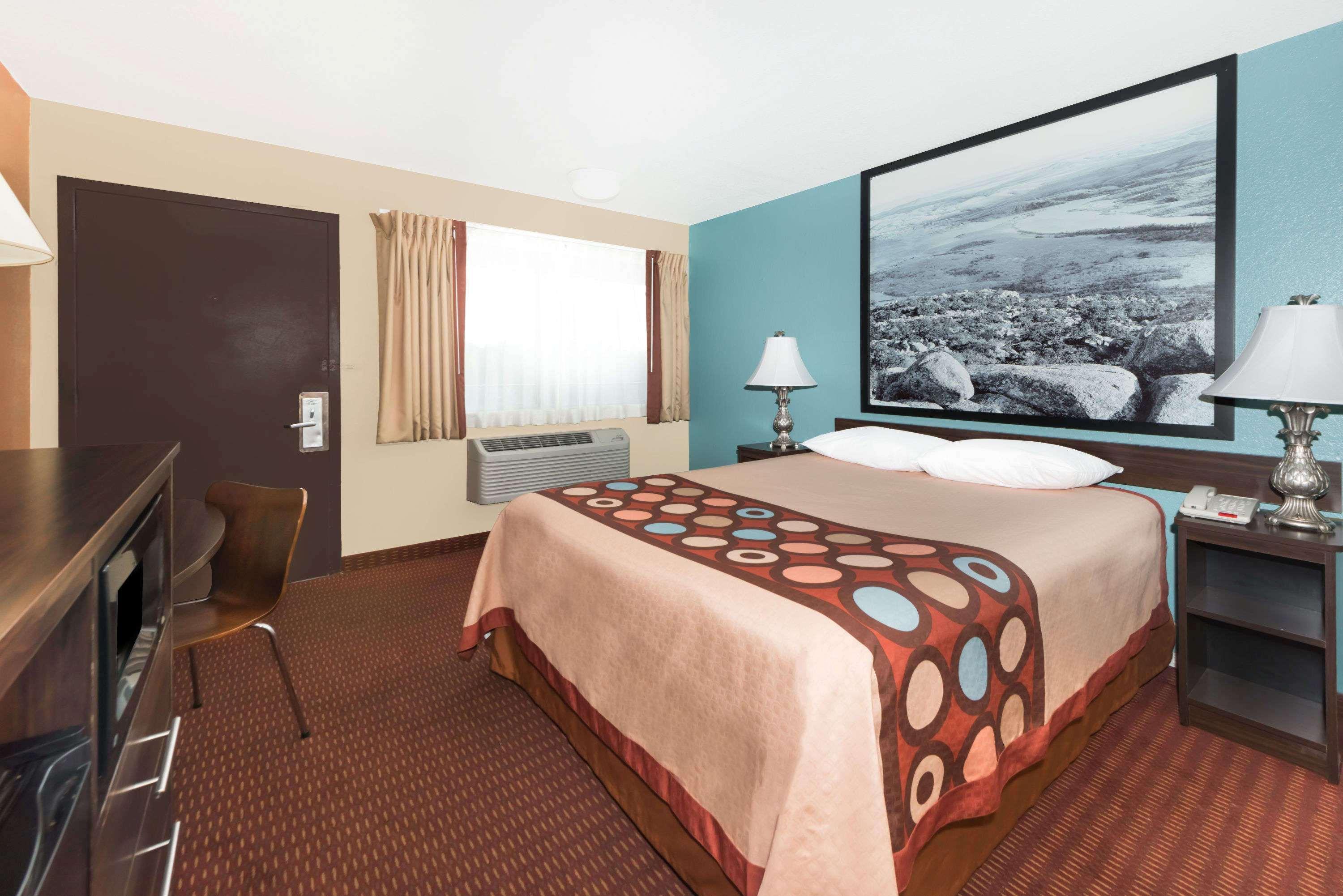 Super 8 By Wyndham Midwest City Ok Eksteriør billede