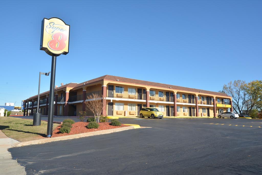 Super 8 By Wyndham Midwest City Ok Eksteriør billede